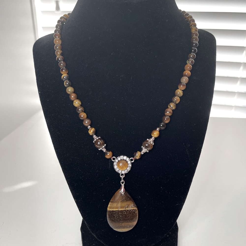 New-South African Tiger's Eye and Austrian Crystal Beaded
Necklace with pendant